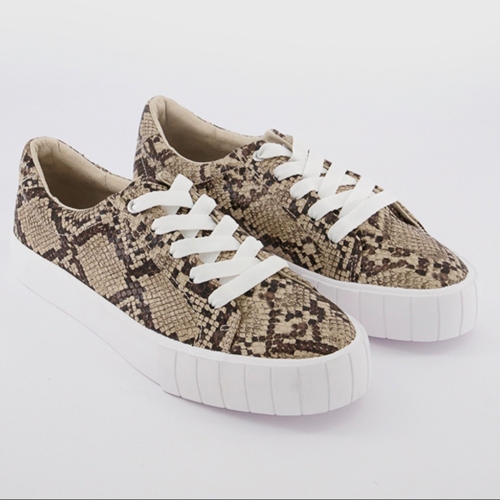 Bershka Snakeskin Print Lace Up Shoes